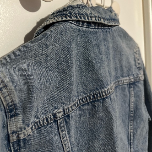 Old navy Classic Jean Jacket - Picture 3 of 8